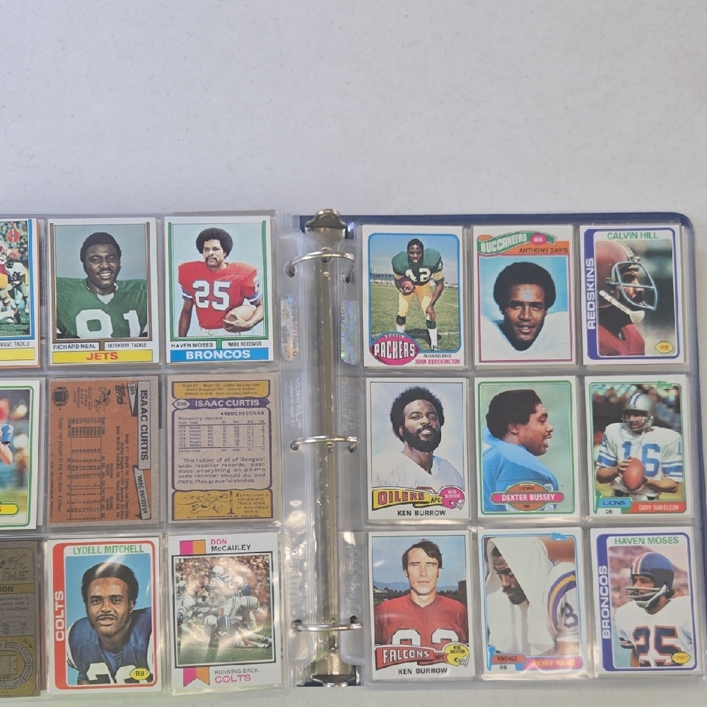 1970s Era Baseball Memoribilia - Picture 4 of 5